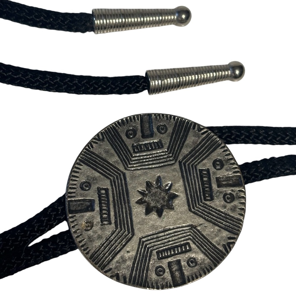 Bolo medallion cowboy tie leather & metal native American design